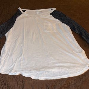 Woman’s 3/4 sleeve shirt